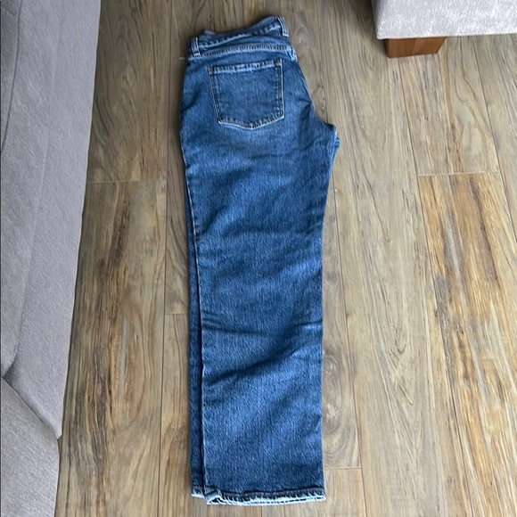 Old Navy Denim - Old Navy High Rise Slouchy Jeans